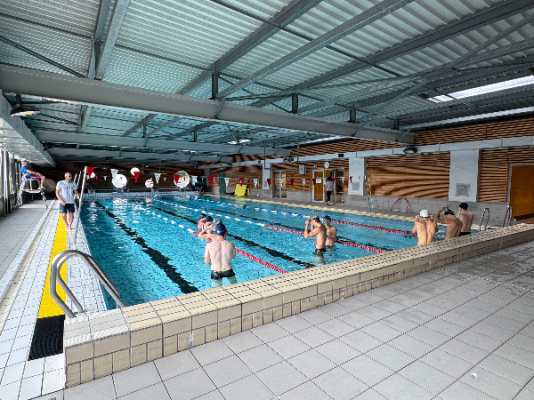 PISCINE PLEIN SOLEIL À BOURG EN BRESSE 