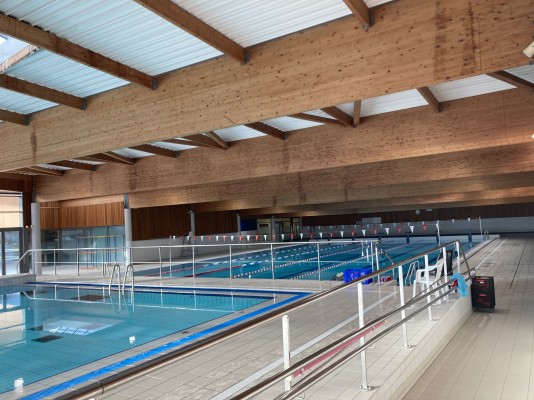 CENTRE NAUTIQUE - PISCINE À FERNEY VOLTAIRE