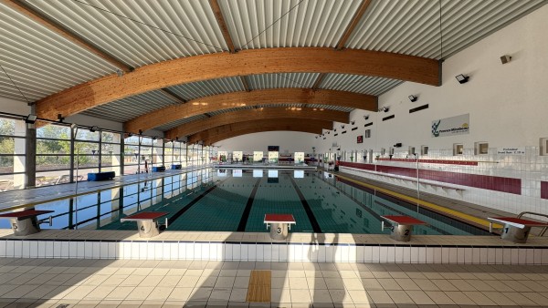 PISCINE JAS DE RHODE AUX PENNES MIRABEAU